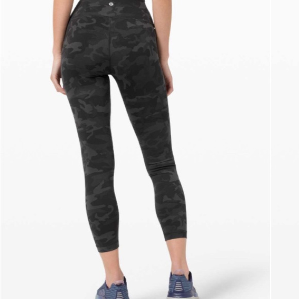 25” lululemon Wunder Train leggings
